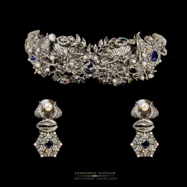 Glamorous Silver Choker Set - FNNS07