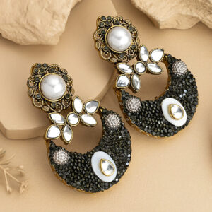 Earring - Kundan Pearl Chandbali